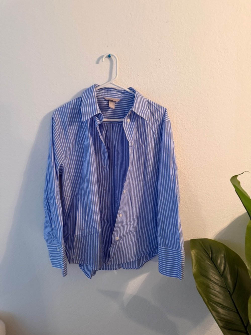H&M Blue and White Striped Button-Up Shirt